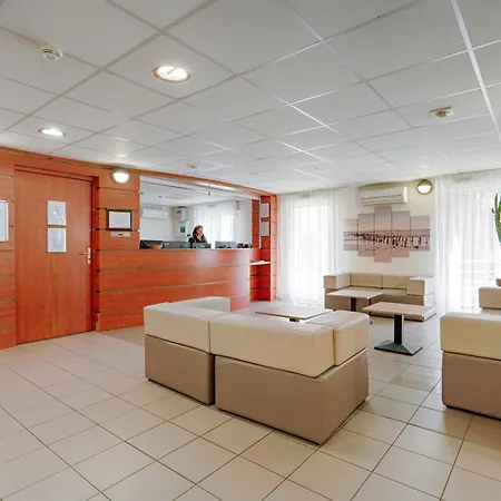 Zenitude Hotel-residences Centre מלון דירות