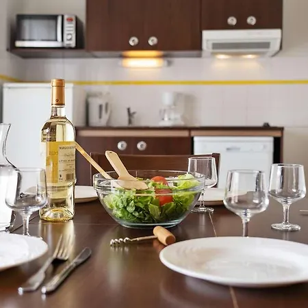 מלון דירות Zenitude Hotel-residences Centre 3*