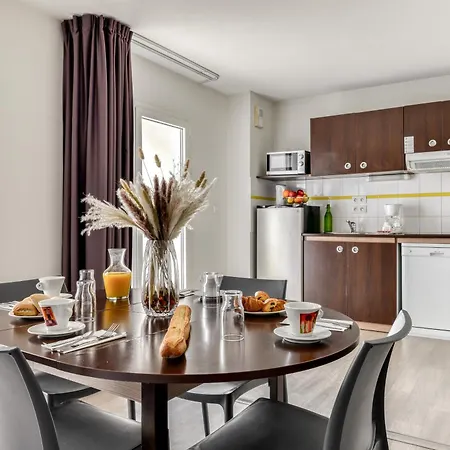 Zenitude Hotel-residences Centre מלון דירות