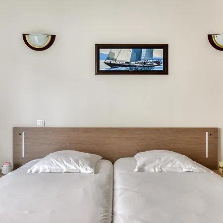 Zenitude Hotel-residences Centre 3*