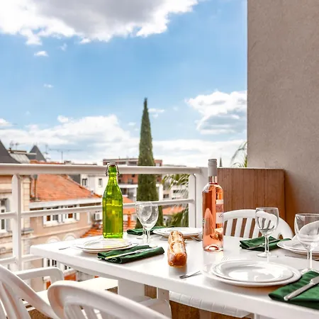 Zenitude Hotel-residences Centre מלון דירות 3*