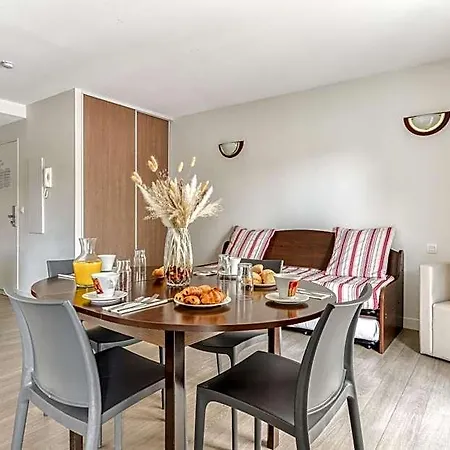 Zenitude Hôtel-résidences Centre Apartahotel 3*