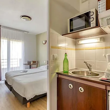 Apartahotel Zenitude Hôtel-résidences Centre 3*