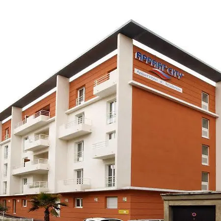 מלון דירות Zenitude Hotel-residences Centre 3*