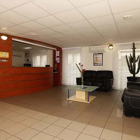 公寓式酒店 Zenitude Hotel-residences Centre 3*