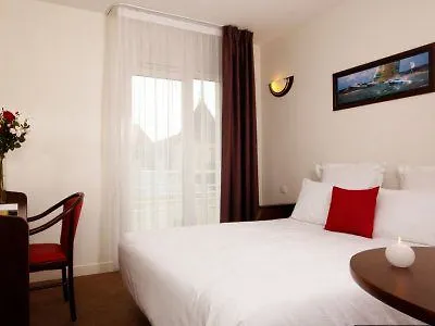 Zenitude Hotel-residences Centre 3*